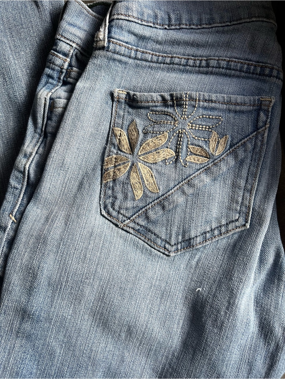Boot Cut Jeans with Floral Embroidery